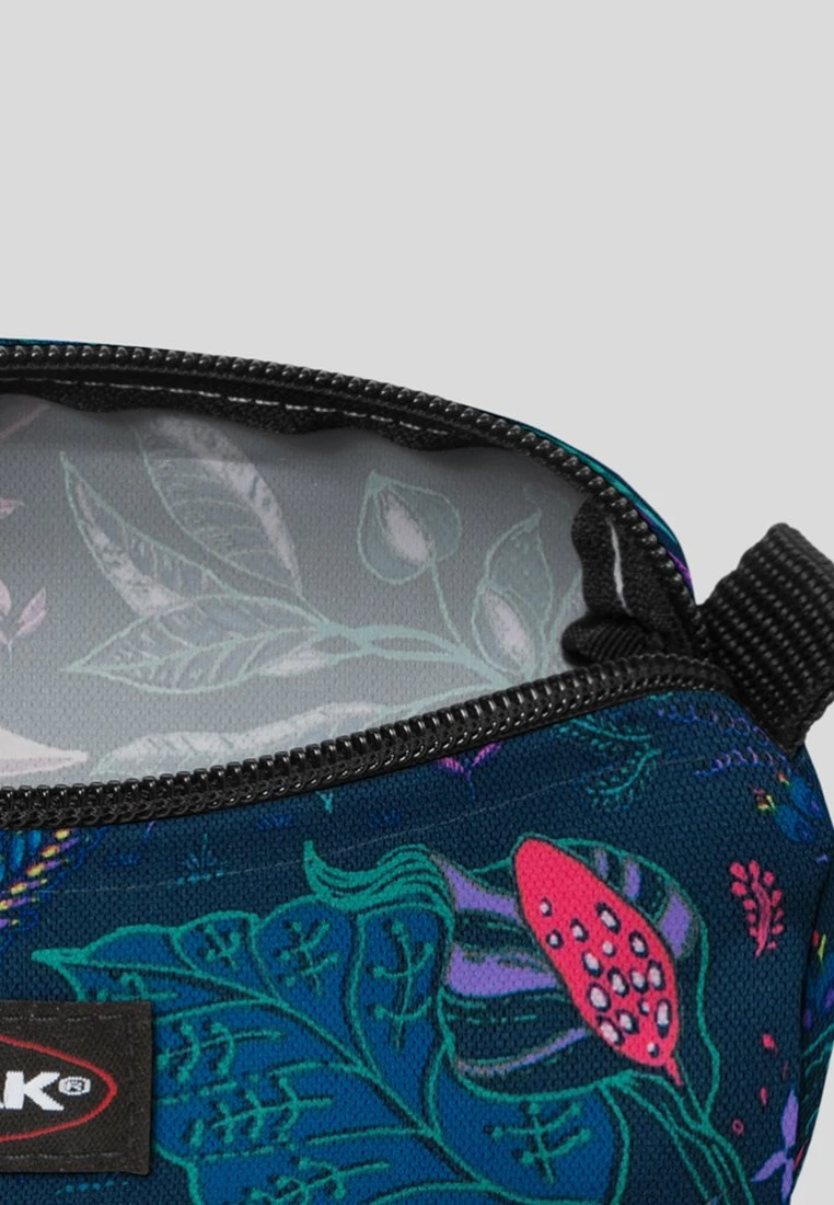 Eastpak Paradise Garden/Authentic - Trousse De Toilette - Run Rabbit 4 Eastpak Paradise Garden/Authentic - Trousse De Toilette - Run Rabbit – Image 4