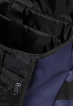 Eastpak Messer Bike - Sac Bandoulière - Tarp Nearby 7 Eastpak Messer Bike - Sac Bandoulière - Tarp Nearby -Eastpak Promos Magasin 7ce29a7f32d642a5b492d7dfb1ff2d96