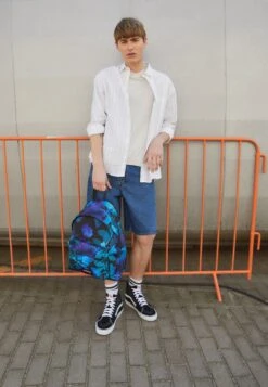 Eastpak Authentisch - Sac À Dos - Blue 8 Eastpak Authentisch - Sac À Dos - Blue -Eastpak Promos Magasin 882c41ffff404dd187f57dcd47edfa33