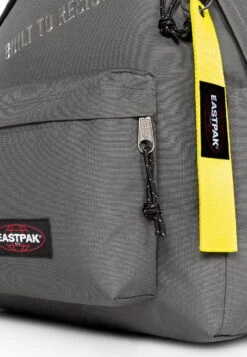 Eastpak Day Pak R - Sac À Dos - Bold Btr Grey 6 Eastpak Day Pak R - Sac À Dos - Bold Btr Grey -Eastpak Promos Magasin b5e4b665e80e4f3e95b4d5146e431a34