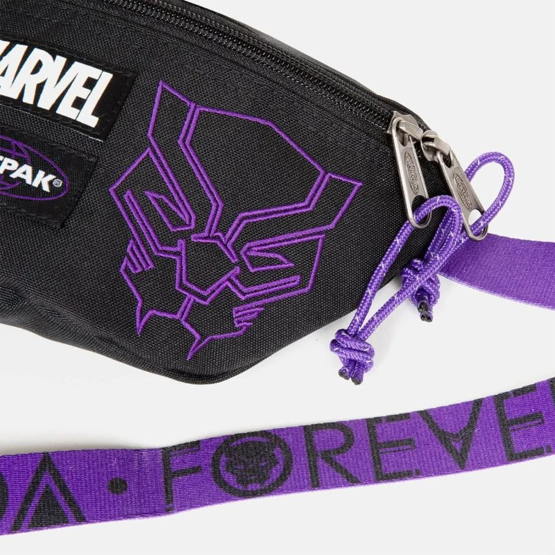 Eastpak Banane Springer 2 Litres Black Panther Embroided 4 Eastpak Banane Springer 2 Litres Black Panther Embroided – Image 4