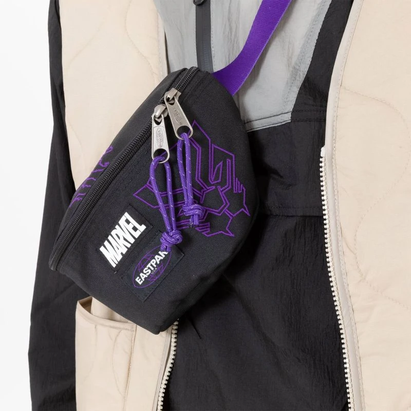 Eastpak Banane Springer 2 Litres Black Panther Embroided 5 Eastpak Banane Springer 2 Litres Black Panther Embroided – Image 5