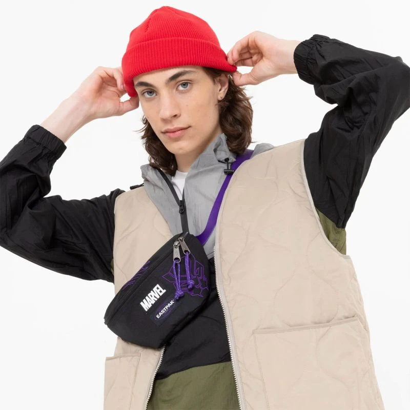 Eastpak Banane Springer 2 Litres Black Panther Embroided 7 Eastpak Banane Springer 2 Litres Black Panther Embroided – Image 7