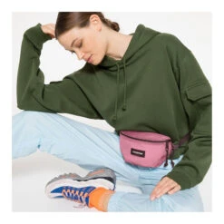 Eastpak Banane Springer 2 Litres Blakout Strip Ear -Eastpak Promos Magasin banane springer 2 litres blakout strip ear 3