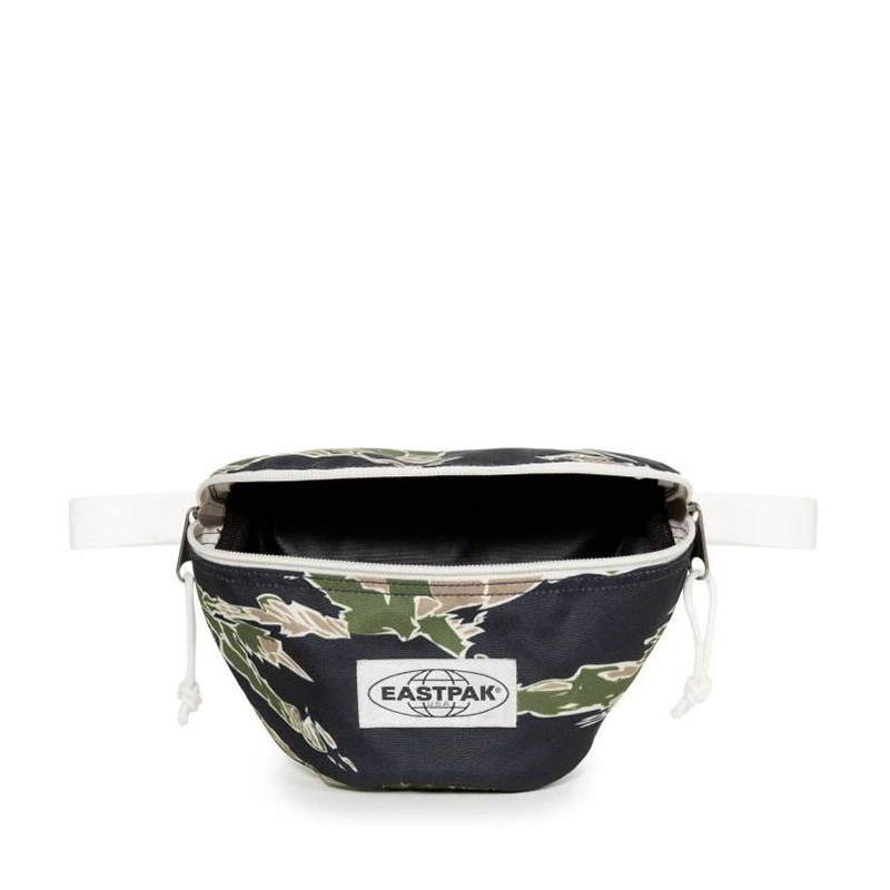 Eastpak Banane Springer 2 Litres Camo'ed Forest 2 Eastpak Banane Springer 2 Litres Camo'ed Forest – Image 2