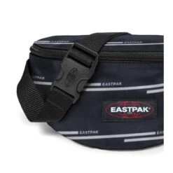 Eastpak Banane Springer 2 Litres Chatty Lines -Eastpak Promos Magasin banane springer 2 litres chatty lines 2