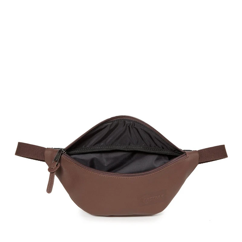 Eastpak Banane Springer 2 Litres Chestnut Leather 2 Eastpak Banane Springer 2 Litres Chestnut Leather – Image 2