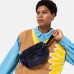 Eastpak Banane Springer 2 Litres Fuzzy Navy -Eastpak Promos Magasin banane springer 2 litres fuzzy navy 4