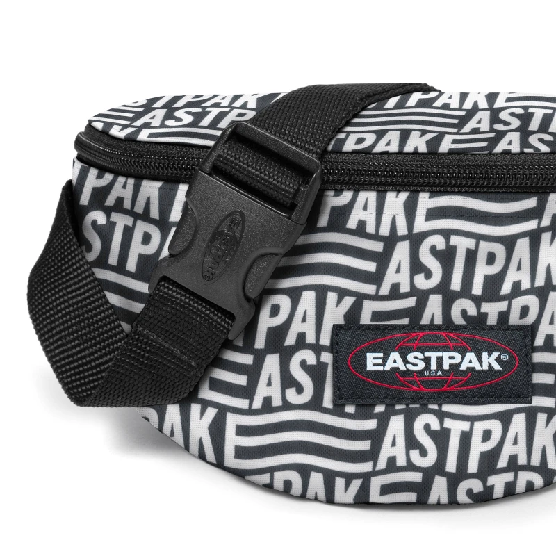 Eastpak Banane Springer 2 Litres Sculptype Black 4 Eastpak Banane Springer 2 Litres Sculptype Black – Image 4