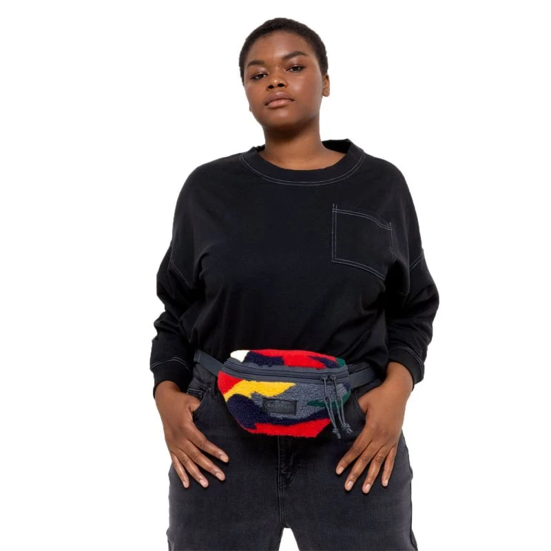 Eastpak Banane Springer 2 Litres Shearling Camo 4 Eastpak Banane Springer 2 Litres Shearling Camo – Image 4