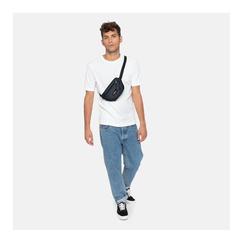 Eastpak Banane Springer 2 Litres Triple Denim 6 Eastpak Banane Springer 2 Litres Triple Denim – Image 6