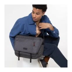 Eastpak Besace Bonell 16 Pouces 30 Cm Cnnct Accent Grey -Eastpak Promos Magasin besace bonell 16 pouces 30 cm cnnct accent grey 8