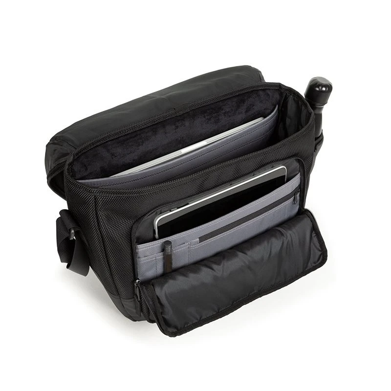 Eastpak Besace Bonell 16 Pouces 30 Cm Cnnct Coat 3 Eastpak Besace Bonell 16 Pouces 30 Cm Cnnct Coat – Image 3