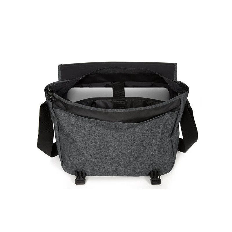 Eastpak Besace Delegate + 17 Pouces 38,5 Cm Black Denim 2 Eastpak Besace Delegate + 17 Pouces 38,5 Cm Black Denim – Image 2