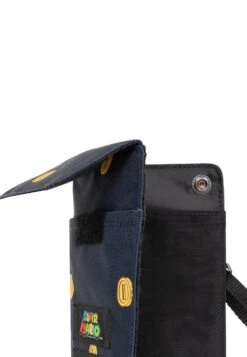 Eastpak Daller - Étui À Portable - Mario Navy 7 Eastpak Daller - Étui À Portable - Mario Navy -Eastpak Promos Magasin c9bca7049fdf40f8ad2cf7a049a2601f