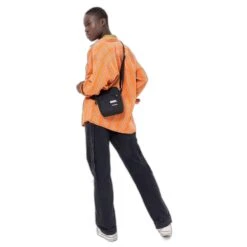 Sacoche Eastpak The One -Eastpak Promos Magasin eastpak ek000045w43 noir 7