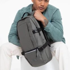 Eastpak Sac à Dos Ordinateur Floid 15 Pouces 48 Cm Reflect Grey -Eastpak Promos Magasin sac a dos ordinateur floid 15 pouces 48 cm reflect grey 6