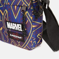 Eastpak Sac Bandoulière The One 2.5 Litres Black Panther Print 9 Eastpak Sac Bandoulière The One 2.5 Litres Black Panther Print -Eastpak Promos Magasin sac bandouliere the one 25 litres black panther print 2