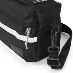 Eastpak Sacoche Aman Compatible Vélo 22 Cm Tarp Black -Eastpak Promos Magasin sacoche aman compatible velo 22 cm tarp black 2